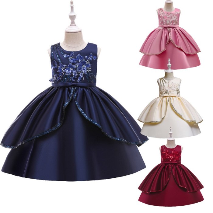 New Flower Girls Dresses Sequins Satin Appliques Beading Ball Gowns Beading Floor Length Pageant First Communion Dresses