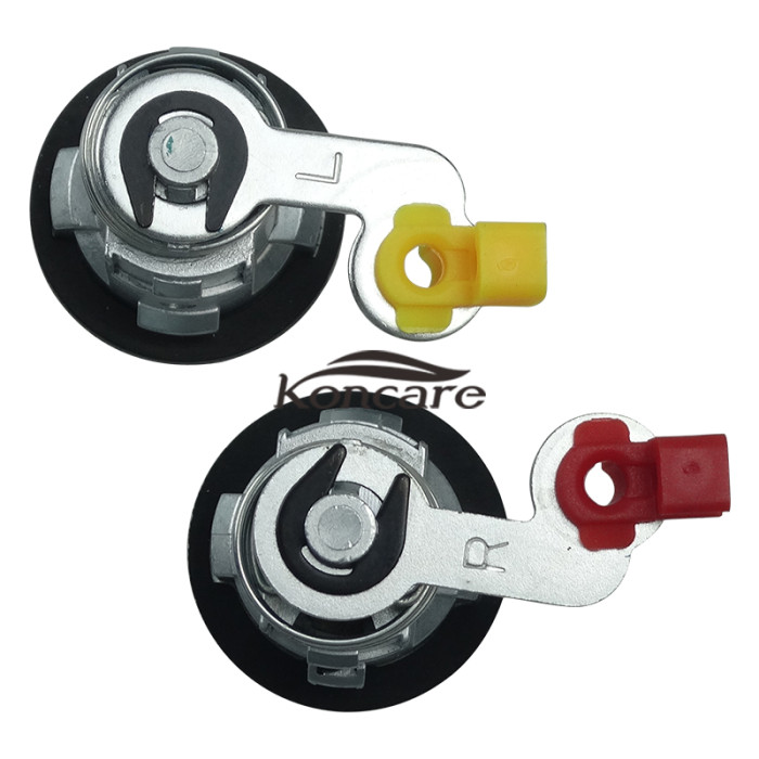 Mitsubishi front left and right door locks YE05506A