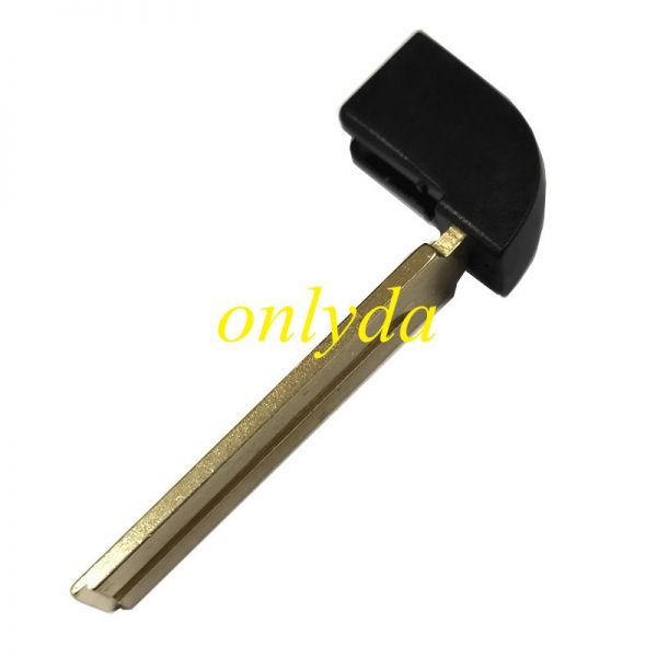 emmergency key blade outsise part with groove, inside part is flat