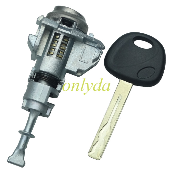 Free shipping For Kia K5 left door lock