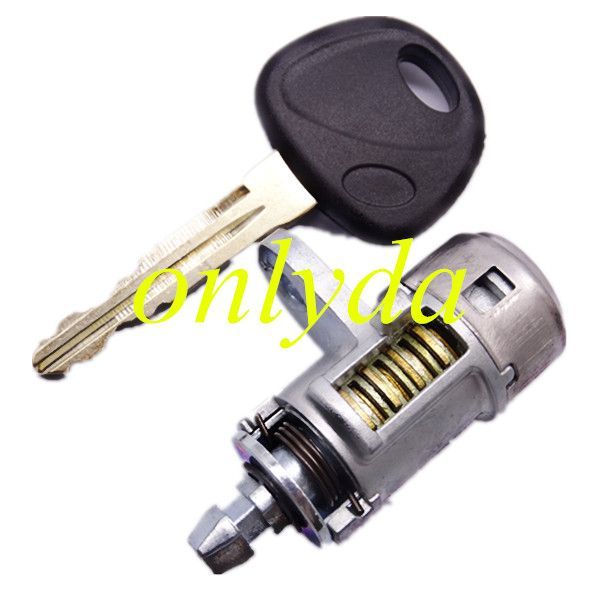 Free shipping 2psc/lot Hyundai HB20  door lock HB DR LH