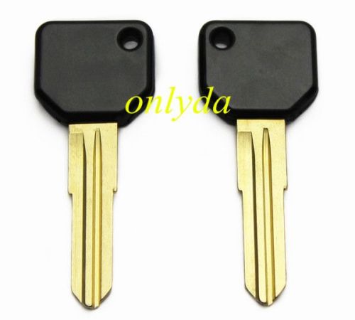 Free shipping 10pcs/lot For Toyota transponder key blank  with carbon chip part,with right  blade  NO LOGO