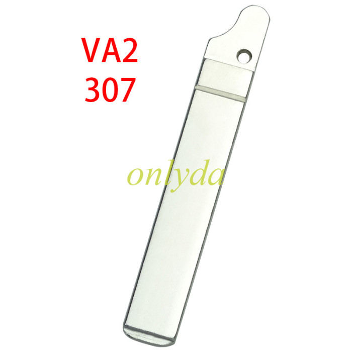 Free shipping 10pcs/lot For Fiat 3 buton remote key blank without battery clamp with badge, pls choose blade