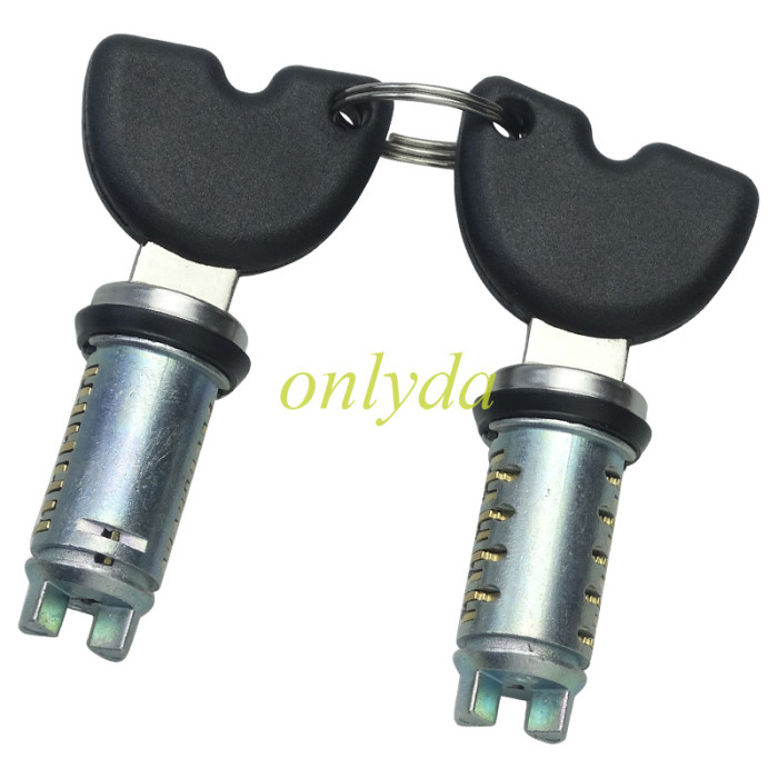 Free shipping 2psc/lot For Piaggio Lock Cylinder Set for Vespa ET2 LX50 S50-150 Part Number 573905 1B000570