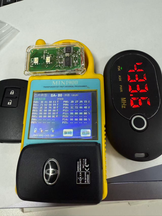 Free shipping Genuine Toyota Yaris, Auris 2012+ Smart Key, 2Buttons  433MHz, BA7EQ 8A-80 H chip P4=88 PCB #:61E377-0011 FCC ID: BA7EQ TOKAI RIKA BA7EQ TOYOTA AURIS 2013-2018 TOYOTA YARIS 2012-2018 OEM Part Number: 89904-0D130