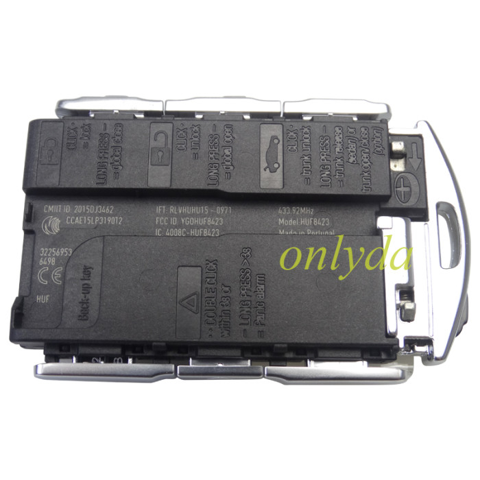 Free shipping Genuine Volvo smart card 3+1 button 433.92 Mhz chip :8A(Tiris DST AES ) CMIITID :2015DJ3461 IC:4008C-HUF8432 FCC ID YGOHUF8432 Made in Portugal 2pcs remote key+ 1pc Bluetooth card /set