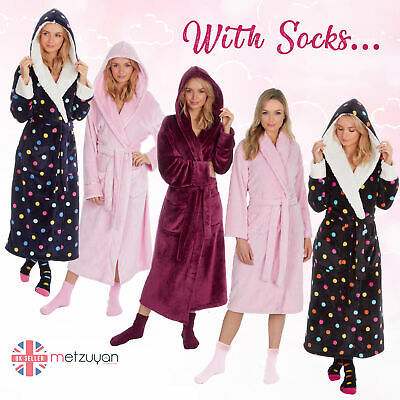 Ladies Women Baby Pink Soft Fleece Luxury Dressing Gown and Fluffy Socks Gift