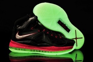 LeBron James 10 Women9