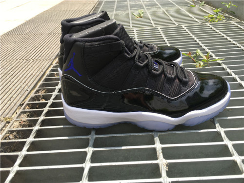 Air Jordan 11 “Space Jam”2016 Version