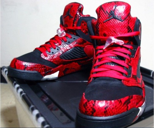 Super Max Perfect Air Jordan 5 “Red Spitting Cobra” （Presell）