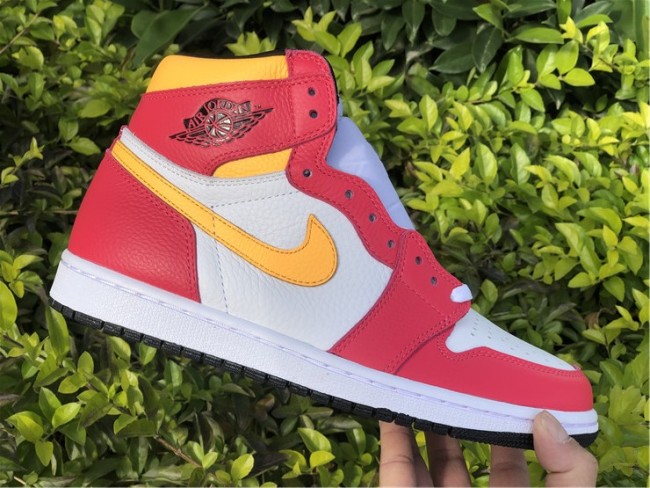 Air Jordan 1 Sail University Red 