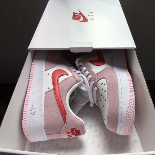 NIKE AIR FORCE1 pink LOW