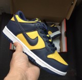 Nike dunk low Michigan 