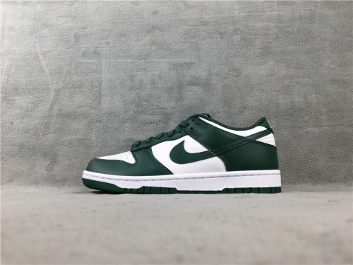 Nike Dunk Low “Varsity Green”