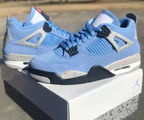 Air Jordan 4 SE “University Blue”