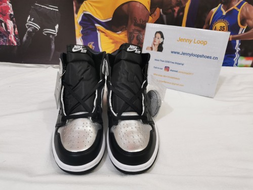 Air Jordan 1 High OG WMNS “Silver Toe”