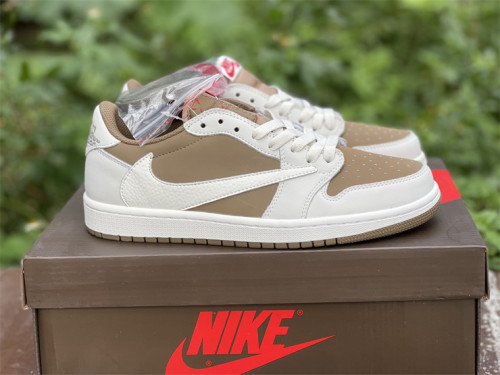 Travis Scott x Air Jordan 1 Low white & brown