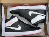 air Jordan 1 mid Black & pink