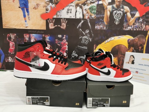 Air Jordan 1 Mid Chicago 