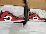 Air Jordan 1 Mid Chicago 
