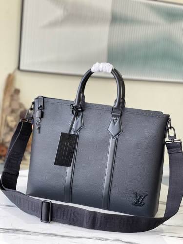 Luis Vuitton Handbags 113