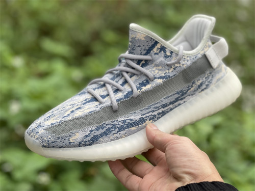 Yeezy Boost 350 V2 earth blue 