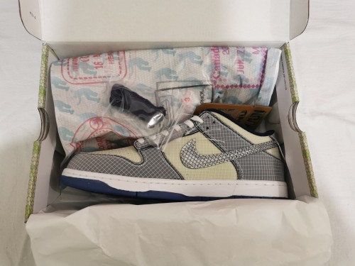 Union x Nike Dunk Low grey & green 