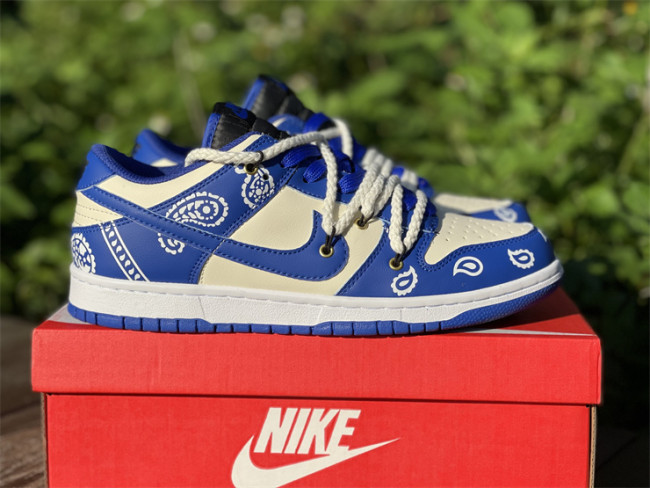 NIKE DUNK LOW white & blue 