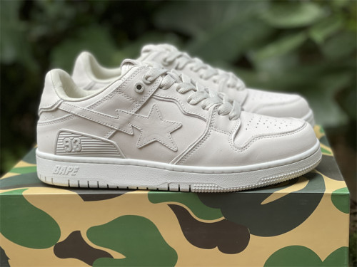 Solebox x BAPE union creamy white 