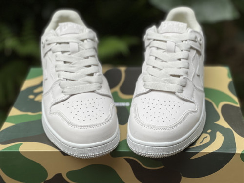 Solebox x BAPE union creamy white 