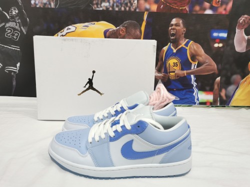 Air Jordan 1 Low  The Mighty Swooshers