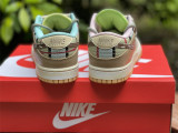 Nike Dunk Low grey & Light brown 