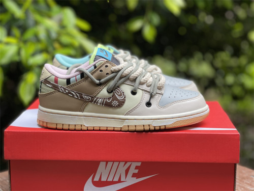 Nike Dunk Low grey & Light brown 