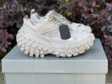 Balenciaga Men Shoes 001