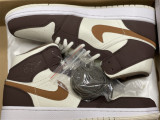 Air Jordan 1 Mid Chocolate 