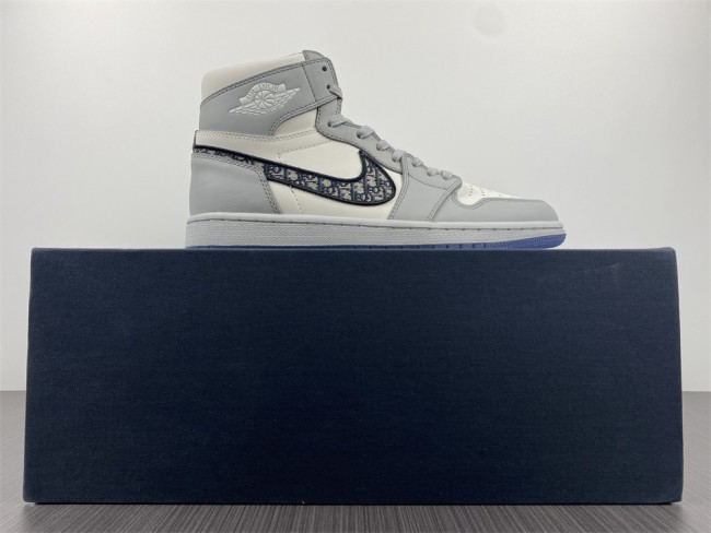 Air Jordan 1 Dior Authentic version