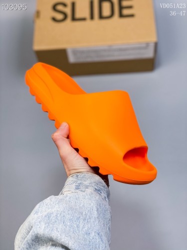 Yeezy Flip Flop 013
