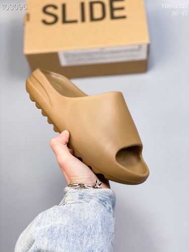 Yeezy Flip Flop 015