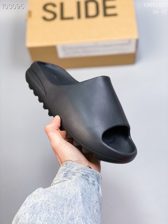 Yeezy Flip Flop 011