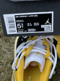 Air Jordan 1 mid white & yellow