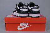 Nike SB Dunk Low Panda