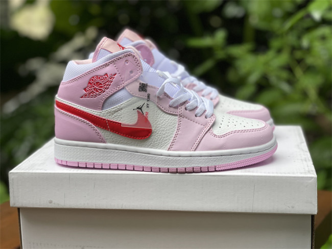Air Jordan 1 Mid Valentines 