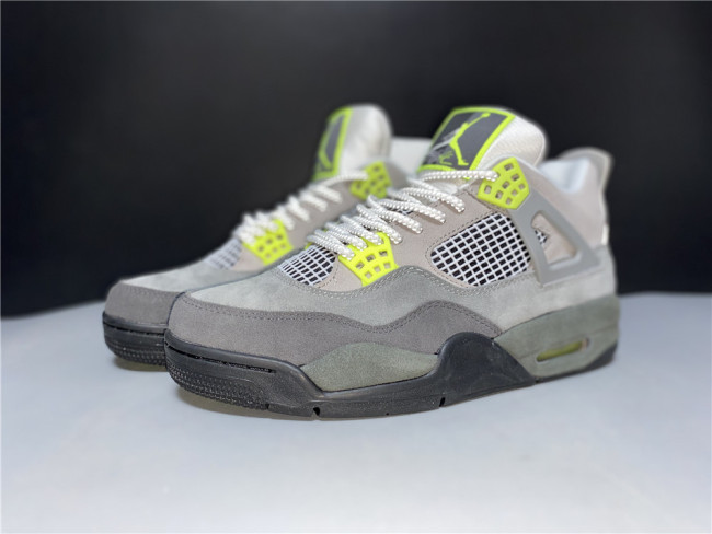 Air Jordan 4 Neon
