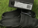 Yeezy Flip Flop 022