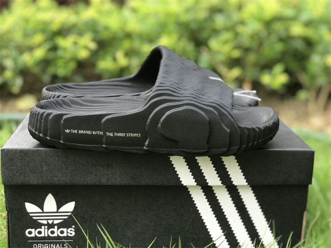 Yeezy Flip Flop 022