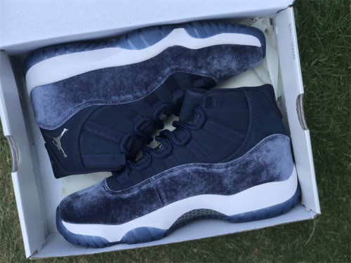 Air Jordan 11 Velvet WMNS “Midnight Navy”