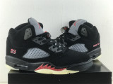 Air Jordan 5 Gore-Tex “Off-Noir” small Supreme