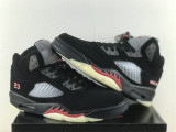 Air Jordan 5 Gore-Tex “Off-Noir” small Supreme