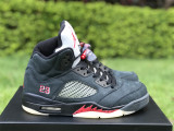 Air Jordan 5 Gore-Tex “Off-Noir” small Supreme