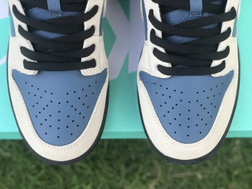 Dunk Sb Low Pro   Light Cream  